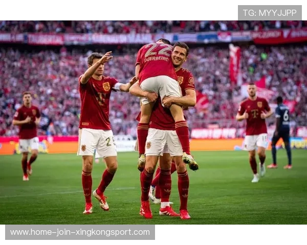 拜仁锋线互相牵扯制造空间，攻势难以阻挡